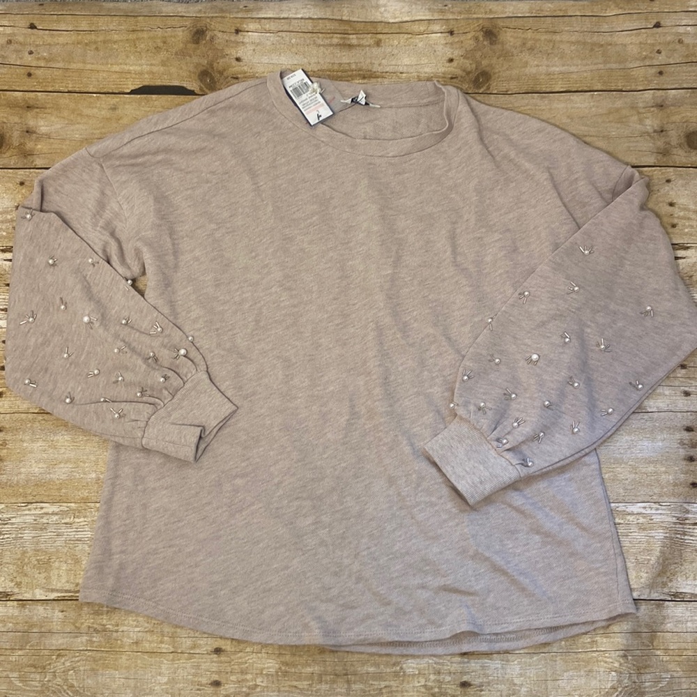 Cream Sweater with Pearls on the Sleeve